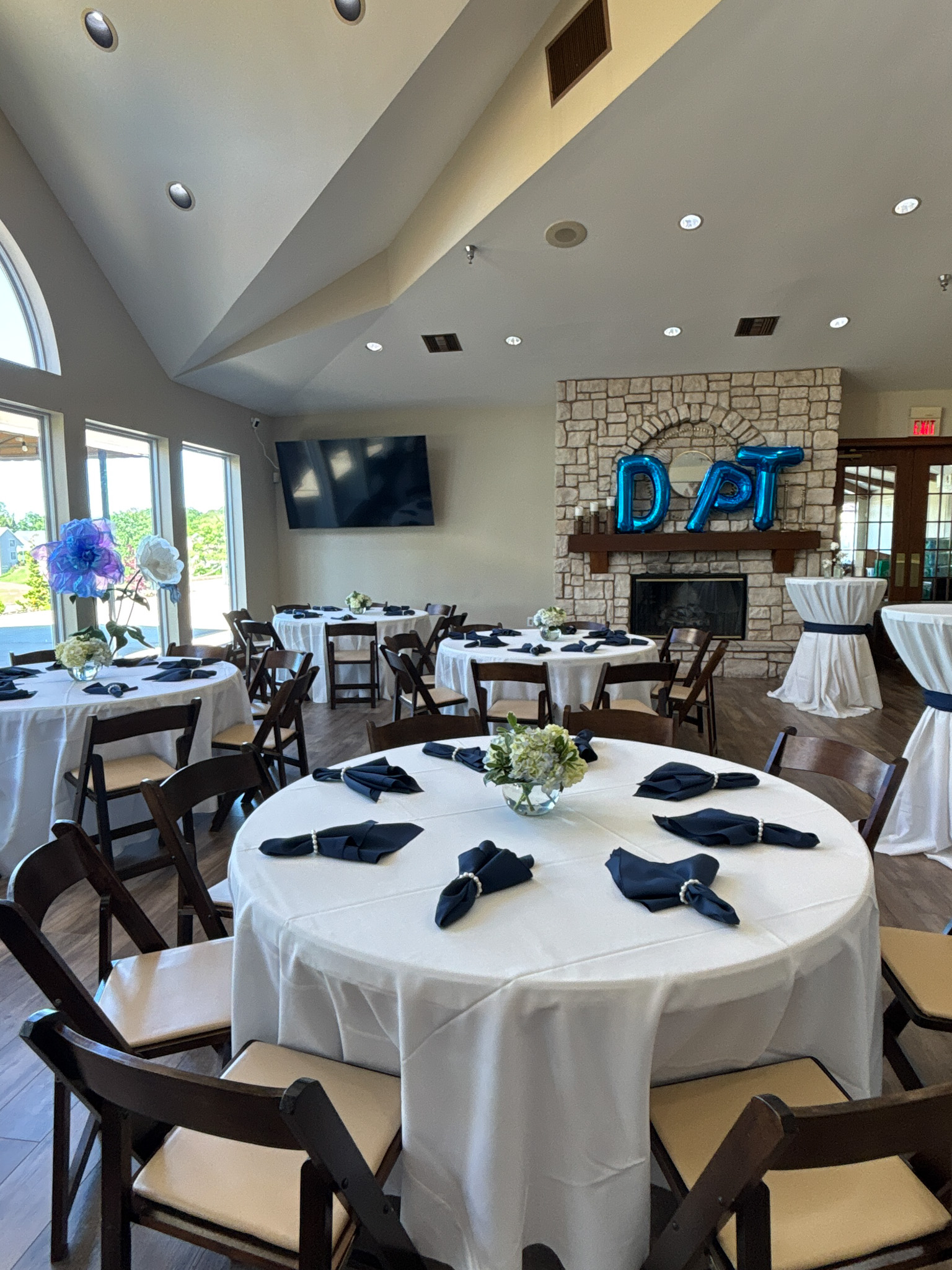 Oversized floral decor detail at Stonewolf Golf Club, Fairview Heights